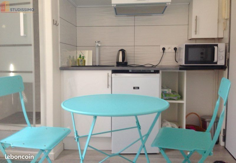 Studio 8m² Paris 18e - Refaite à neuf - Photo 8