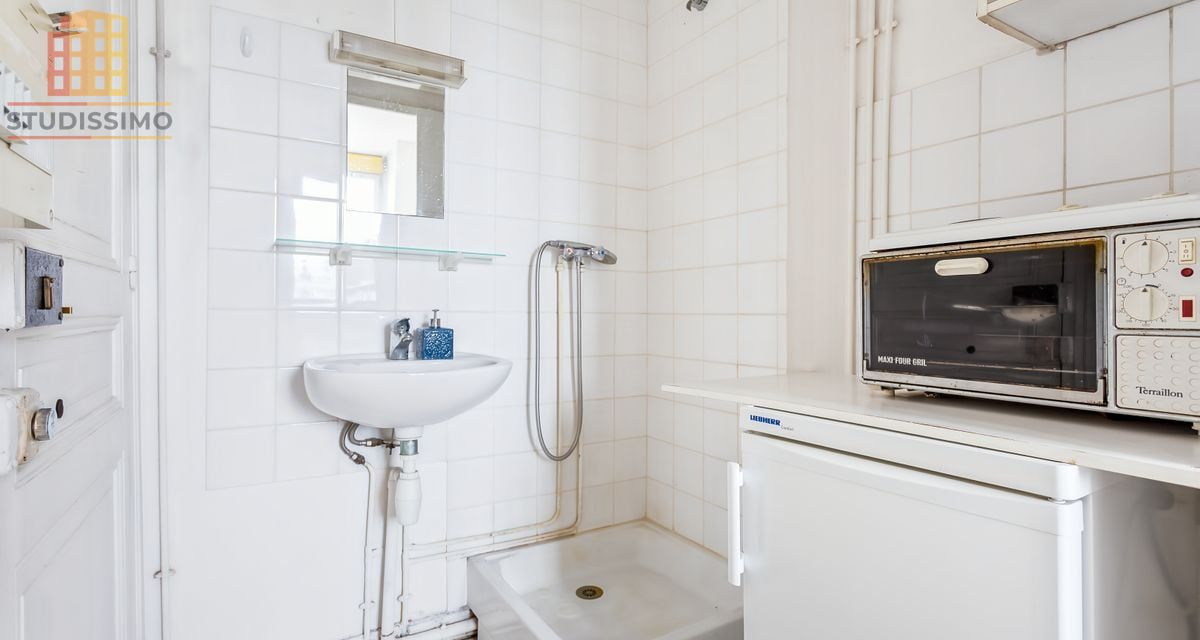 Studio 7m² Paris 7e - Dernier étage, vue dégagée - Photo 8