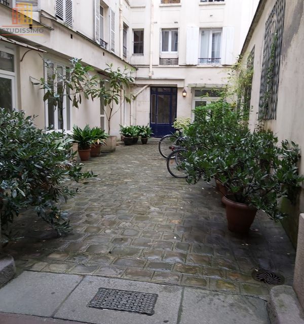Studio à Paris