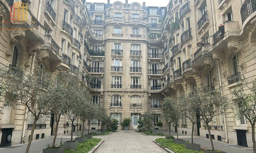 Studio à Paris