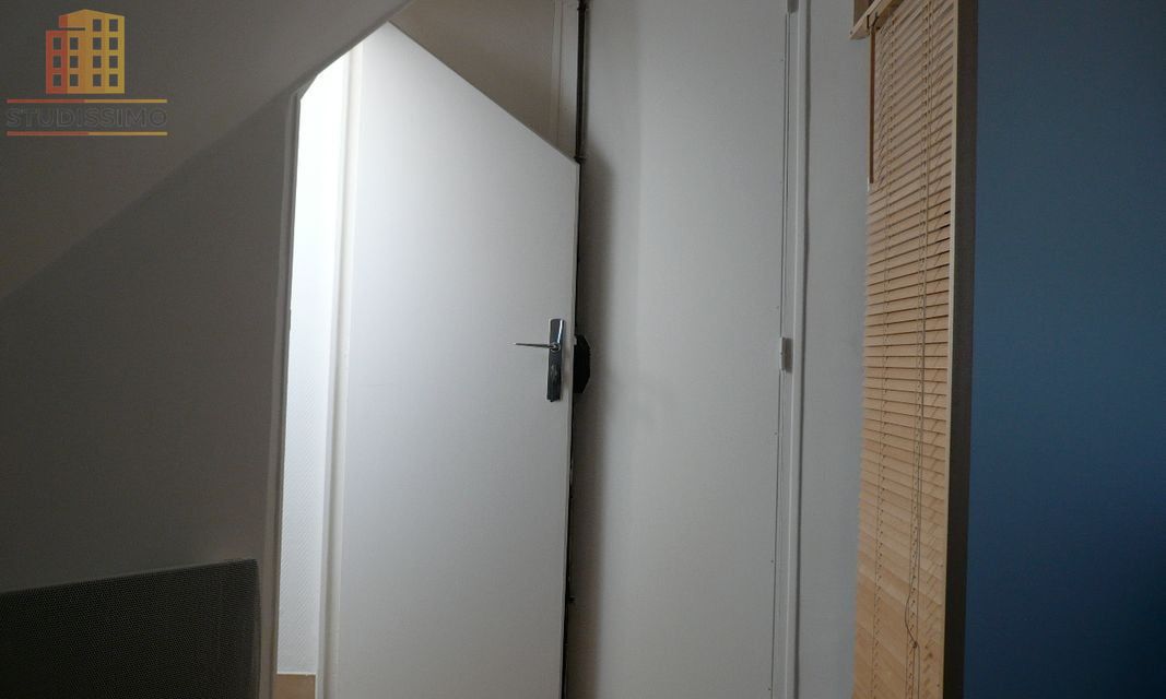 Studio 7m² Paris 9e Grands Boulevards - Étage élevé, sans caractéristiques - Photo 1