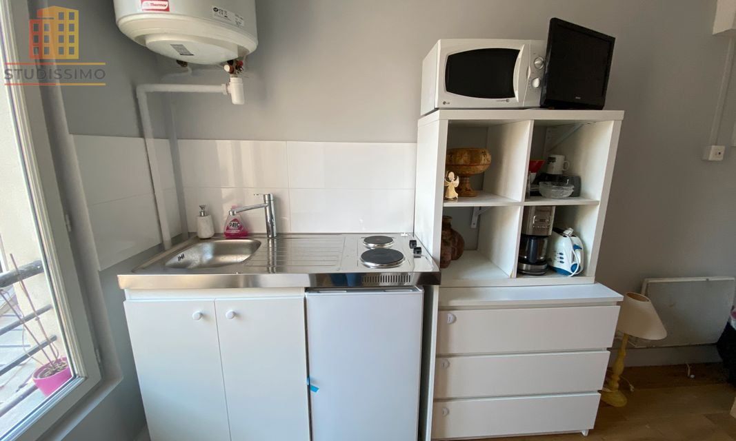 Studio 10m² Paris 10e - WC séparés, proche métro - Photo 1