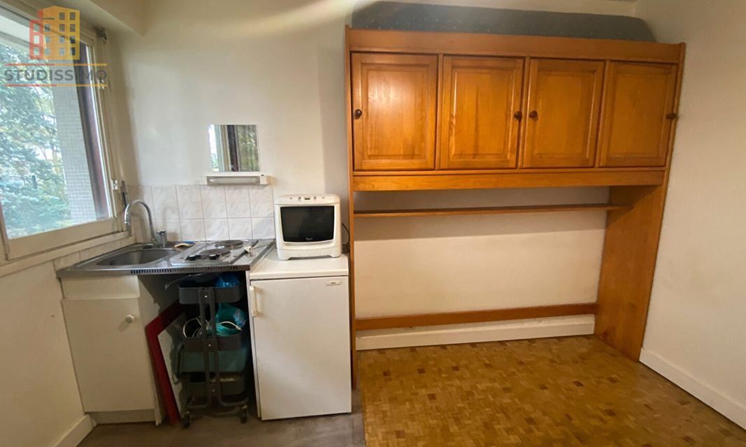 Chambre de bonne 9m² Paris 20e - Proche commodités - Photo 2