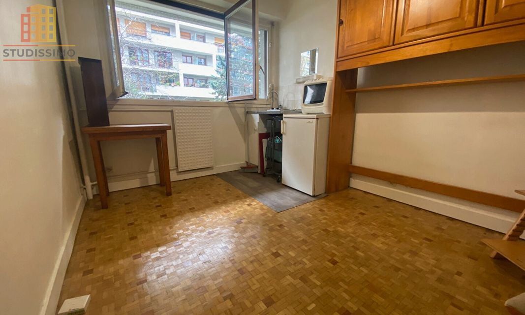 Studio à Paris