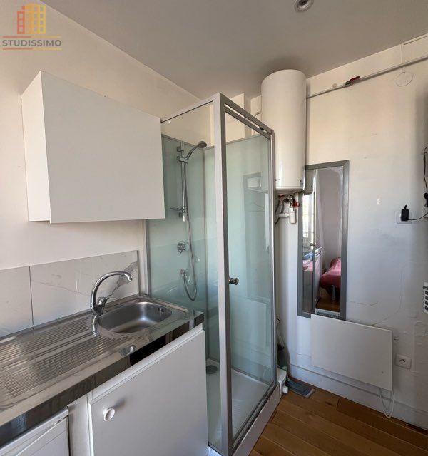 Studio 8m² Paris 15e - Très bon état - Photo 1