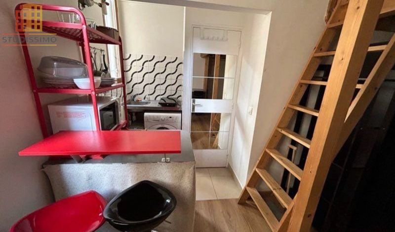 Studio 1m² Paris 11e - Mezzanine - Photo 2