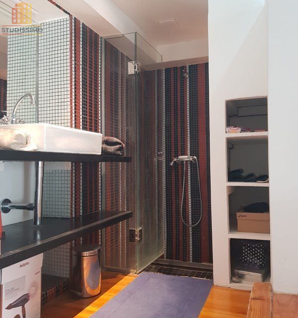 Studio 38m² Paris 10e - Dernier étage, lumineux - Photo 2