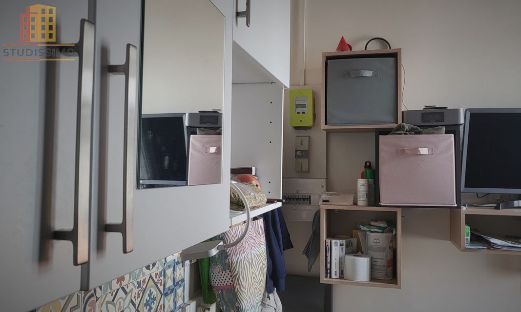 Chambre de bonne 8m² Paris 16e - Étage élevé, calme - Photo 4