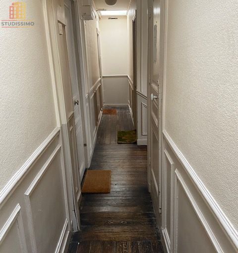 Chambre de bonne 8m² Paris 11e - Étage élevé, lumineux - Photo 4