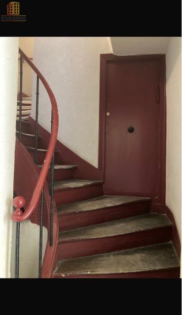 Studio 4m² Paris 10e - Très petit, idéal investisseur - Photo 2