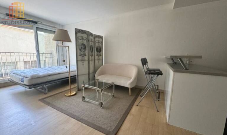 Studio à Paris