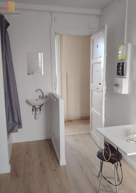 Studio 10m² Asnières-sur-Seine - Dernier étage, vue dégagée - Photo 2