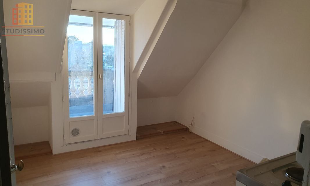 Studio 9m² Neuilly-sur-Seine - Balcon - Photo 2
