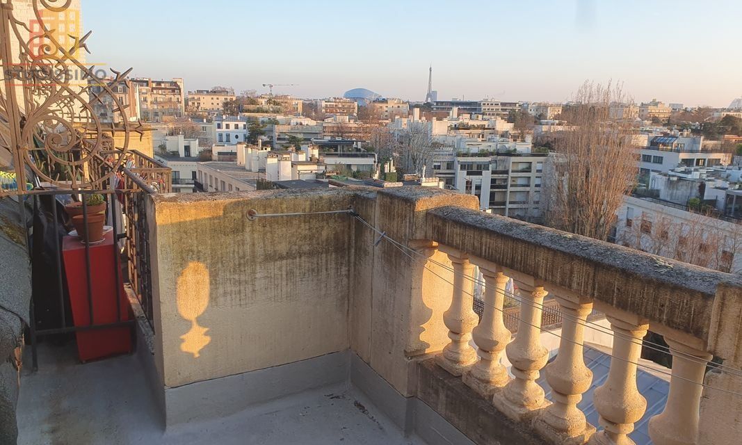 Studio 9m² Neuilly-sur-Seine - Balcon - Photo 1