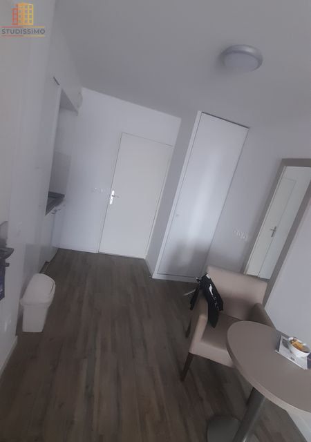 Studio 19m² Bagneux - Meublé, étage élevé - Photo 2