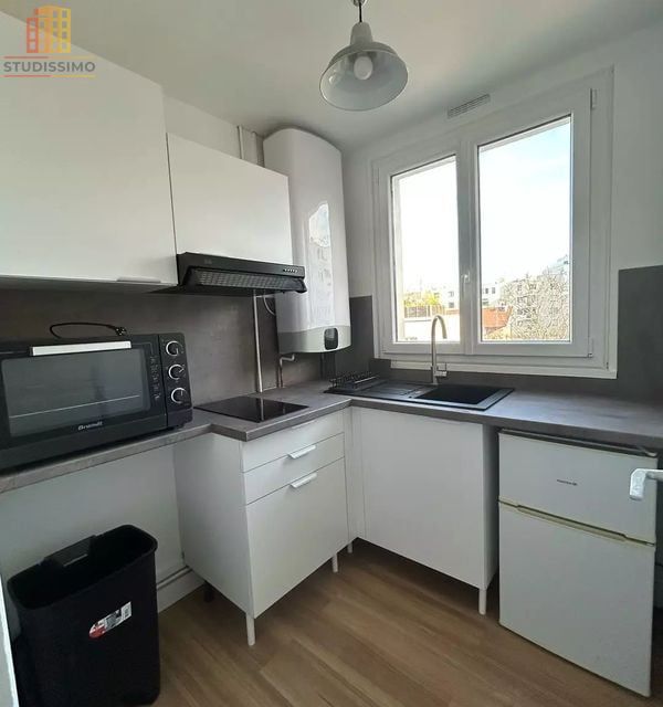 Studio 25m² Asnières-sur-Seine - Lumineux, dernier étage avec parking - Photo 1