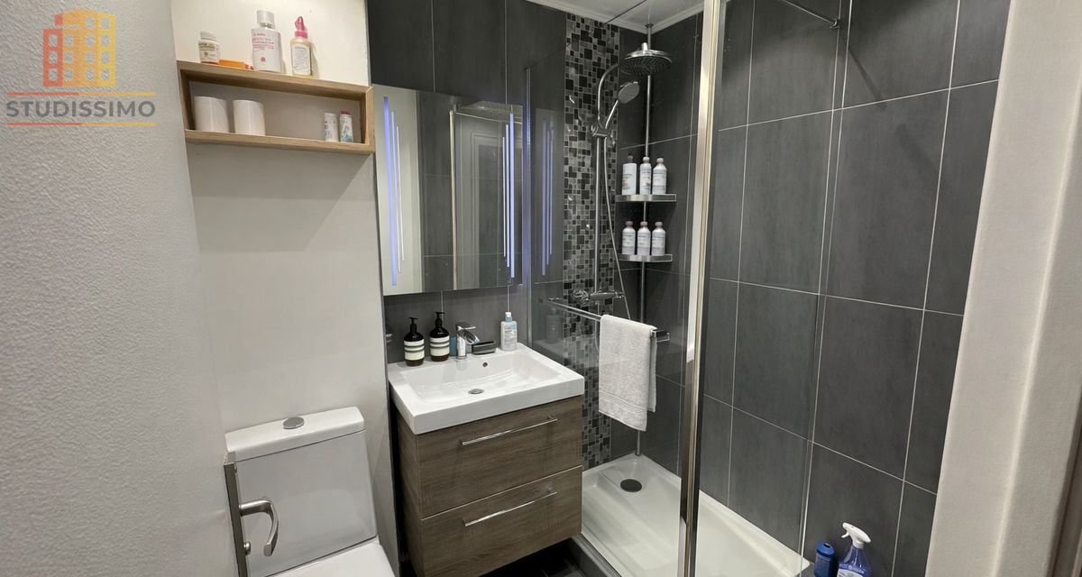 Studio 18m² Rosny-sous-Bois - DPE D, 1er étage - Photo 1