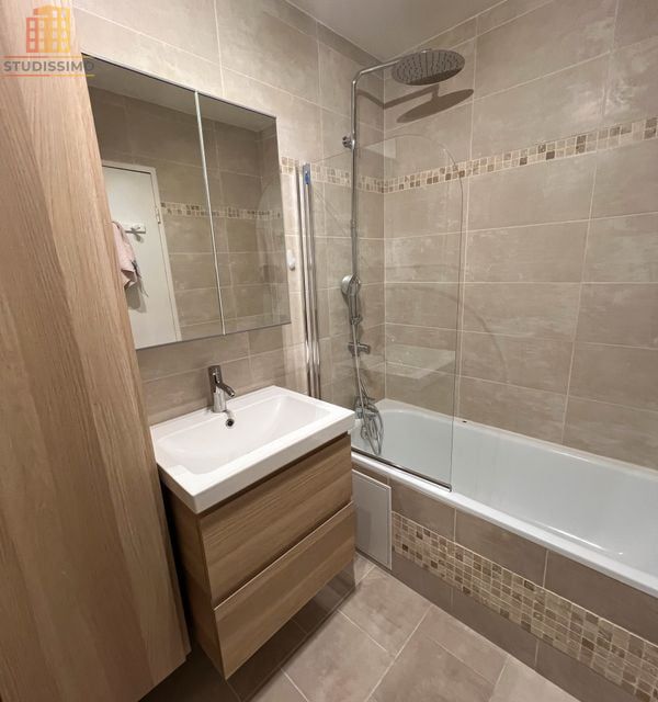 Studio 30m² Le Plessis-Trévise - Place de parking - Photo 2