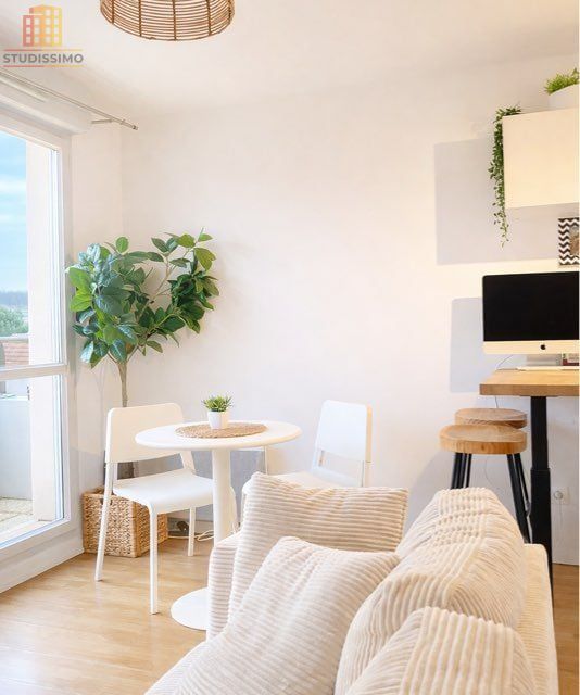 Studio 25m² Saint-Cyr-l'École - Étage élevé, DPE C - Photo 1