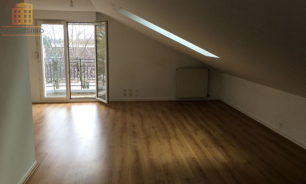 Studio à Évry-Courcouronnes