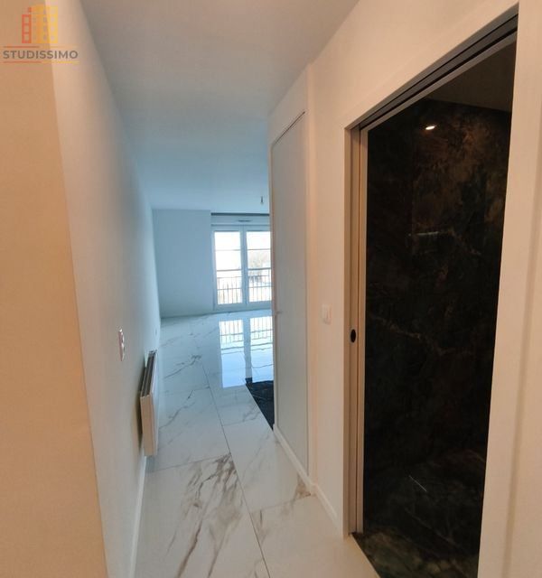 Studio 30m² Vauréal - Refait à neuf, dernier étage - Photo 17