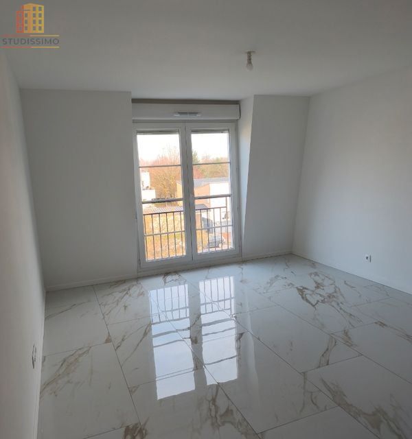 Studio 30m² Vauréal - Refait à neuf, dernier étage - Photo 10
