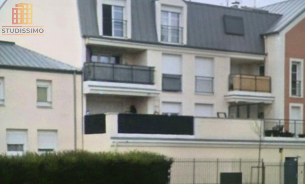Studio 30m² Vauréal - Refait à neuf, dernier étage - Photo 2