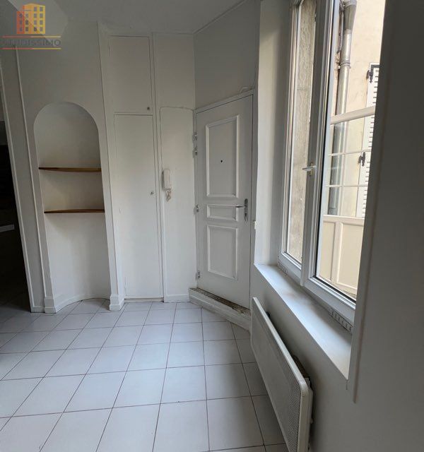 Studio 28m² Fontainebleau centre - Emplacement central - Photo 2