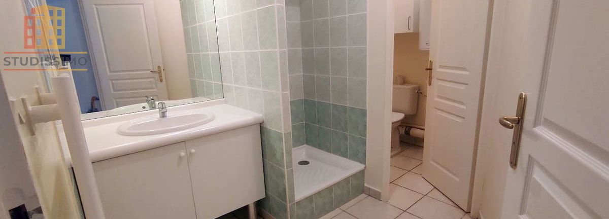 Studio 32m² Bron centre - Garage - Photo 1