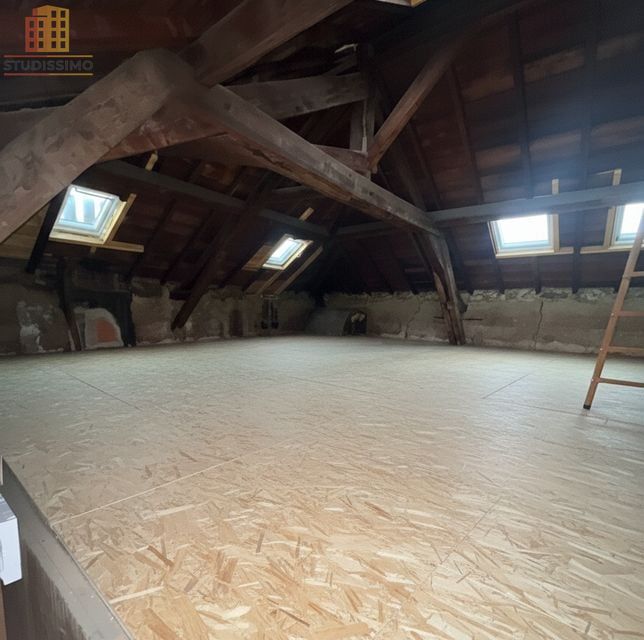 Studio à Francheville