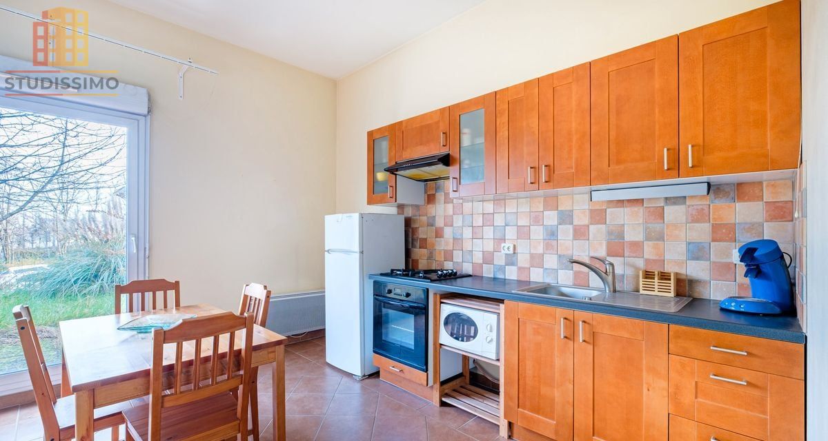Studio 28m² Bron - Grande pièce, jardin privatif - Photo 2