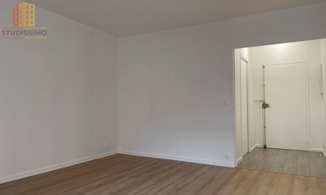 Studio 35m² Lyon 6e - Balcon, cave - Photo 1