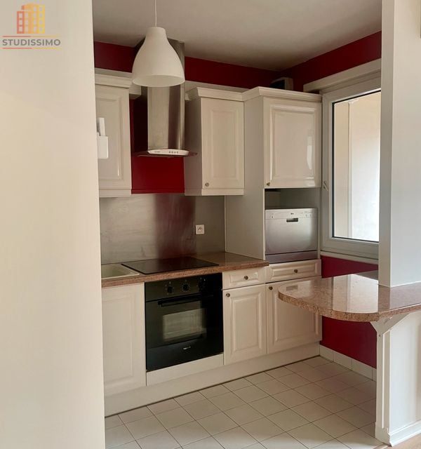 Studio 35m² Lyon 6e - Balcon, cave - Photo 2