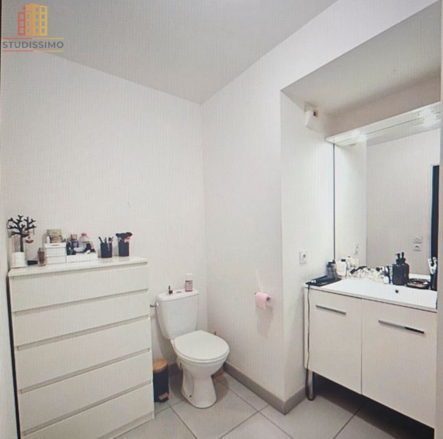 Studio 30m² Vénissieux - DPE C, 2e étage - Photo 2