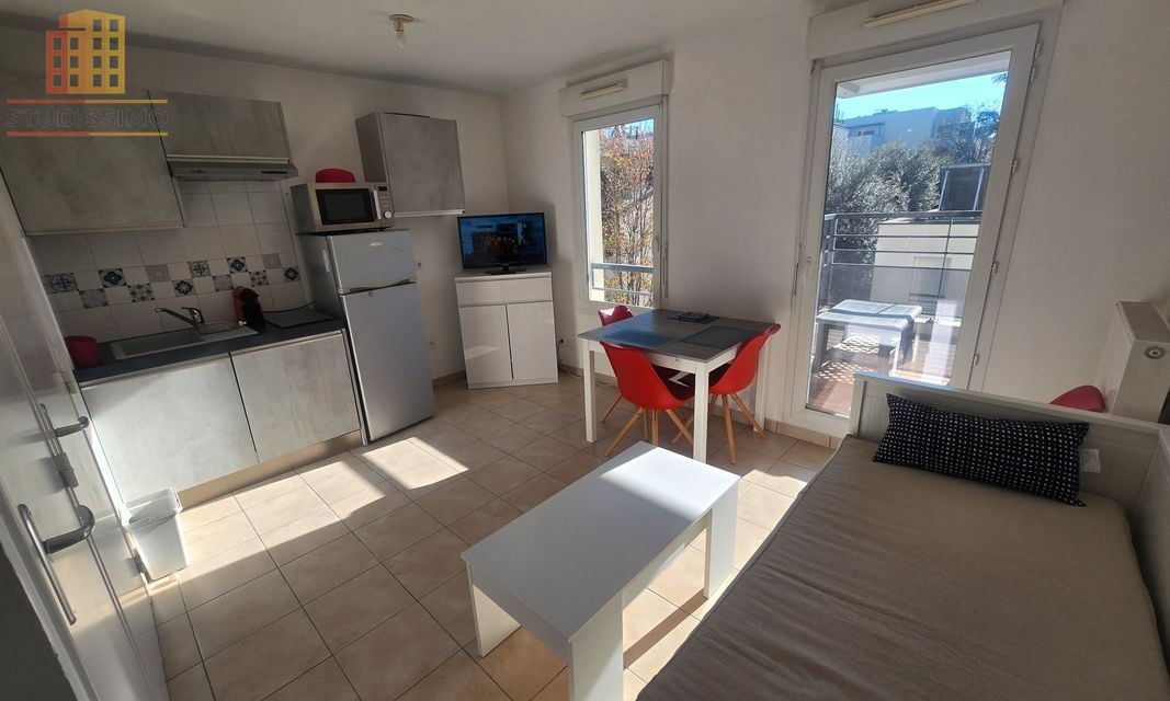Studio 24m² Lyon 8e - Photo 1