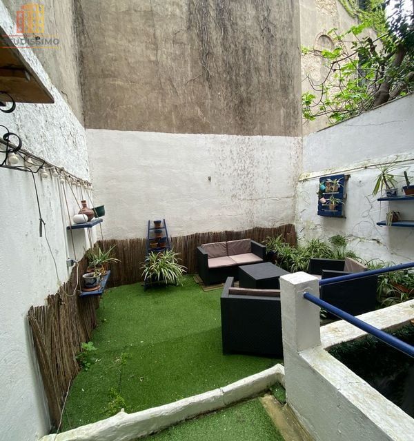 Studio 25m² Marseille 6e Préfecture - Extérieur 19m² - Photo 2