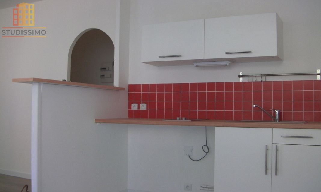 Studio 30m² Marseille 8e Roy d'Espagne - Photo 1