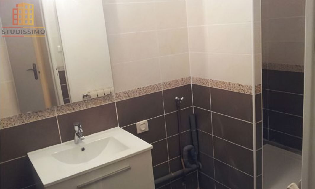 Studio 24m² Aubagne - Terrasse 8m², dernier étage - Photo 1