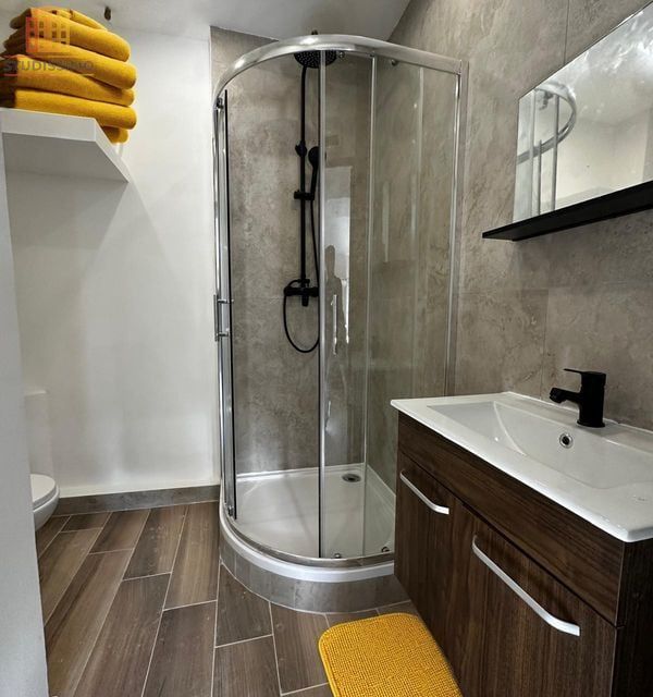 Studio 27m² Aubagne centre - Entièrement refait à neuf - Photo 2