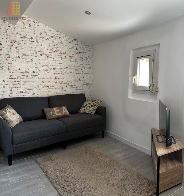 Studio 27m² Aubagne centre - Entièrement refait à neuf - Photo 1