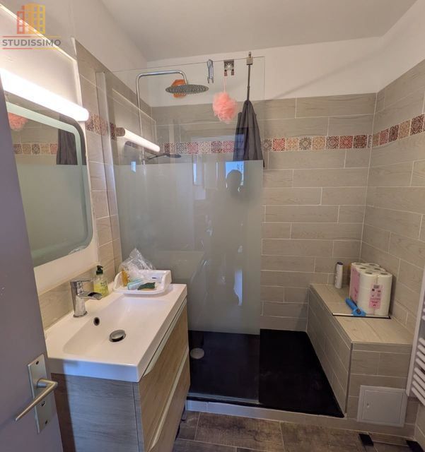 Studio 28m² Marseille 10e - Place de stationnement, 5e étage - Photo 2