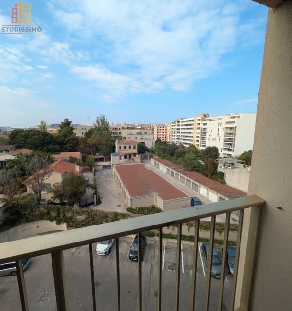 Studio 28m² Marseille 10e - Place de stationnement, 5e étage - Photo 1