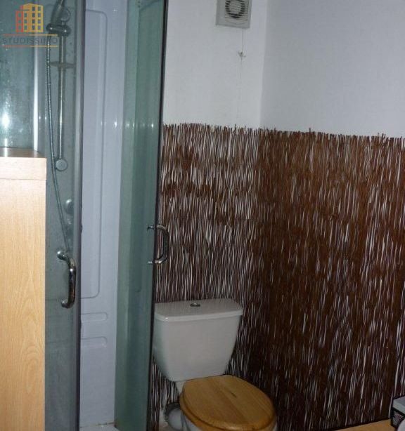 Studio 36m² Istres - Calme, parking dans propriété sécurisée - Photo 2