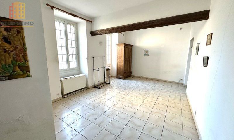 Studio 28m² Saint-Rémy-de-Provence - Étage 1/2 - Photo 1