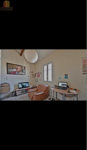Studio 33m² Arles 13200 - Mezzanine - Photo 1