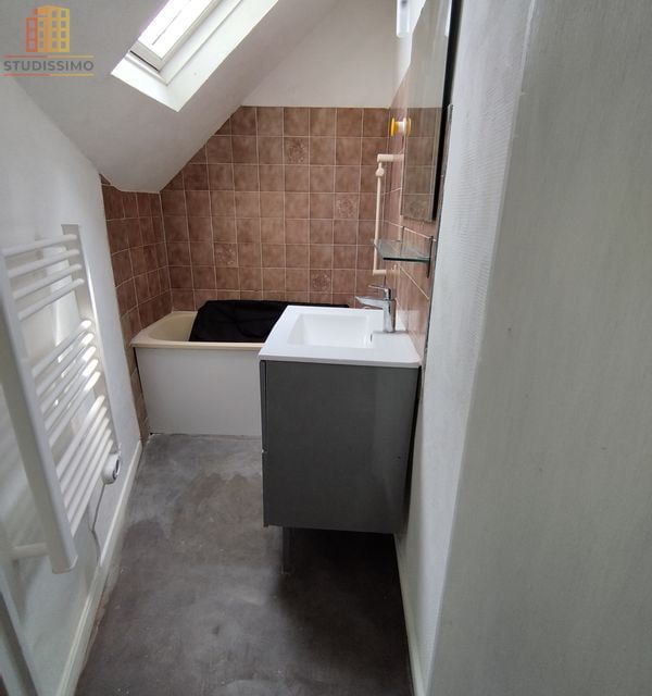 Studio 19m² Nantes centre - Dernier étage, lumineux - Photo 1