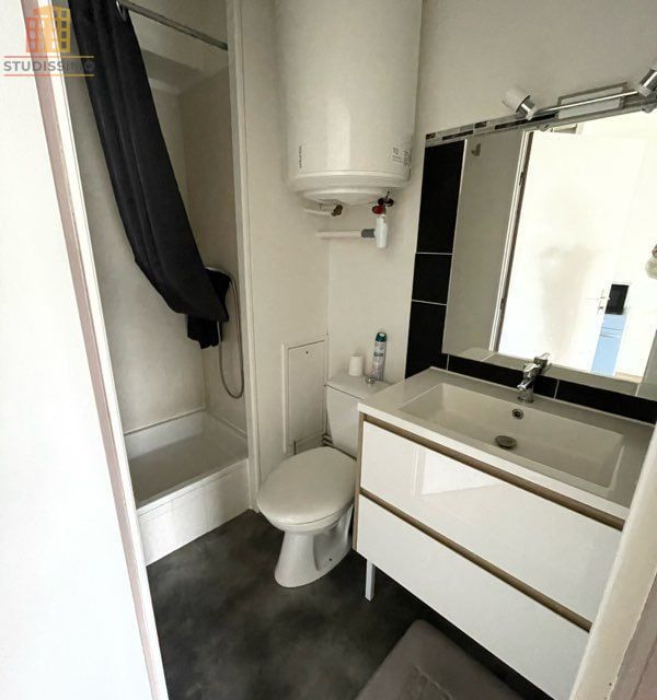 Studio 17m² Nantes île de Nantes - Parking - Photo 8
