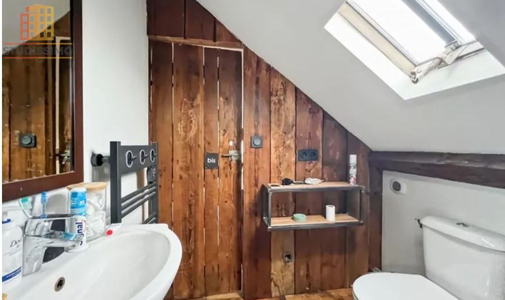 Studio mansardé 18m² Nantes 44100 - Étage élevé, lumineux - Photo 1