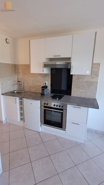 Studio 21m² Grabels 34790 - Balcon, parking - Photo 2