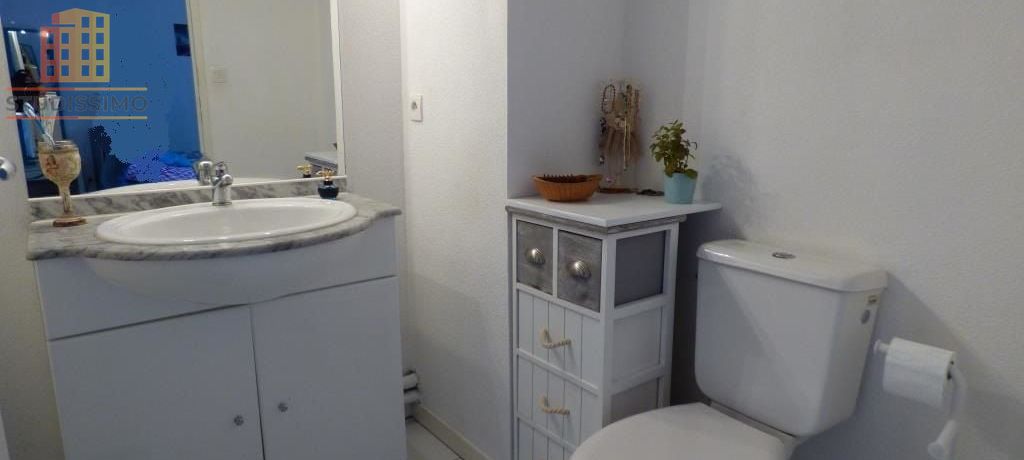 Studio 27m² Salles - Loué, meublé ou vide - Photo 2